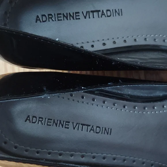 Adrienne Vittadini Palm Beach Black Patent Wedges w/ Rhinestone Details Size 6 - Picture 9 of 16